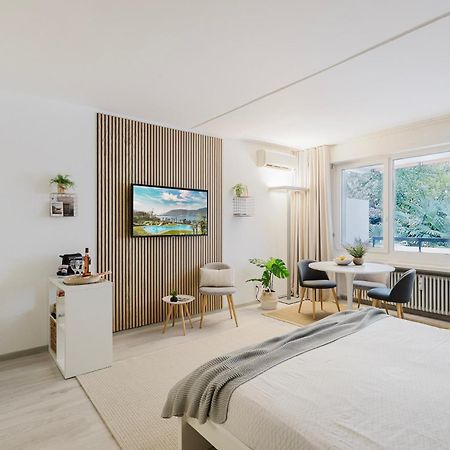 Luganersee, Pool, Strand, Parkplatz, Suite 204 Bissone Exterior photo