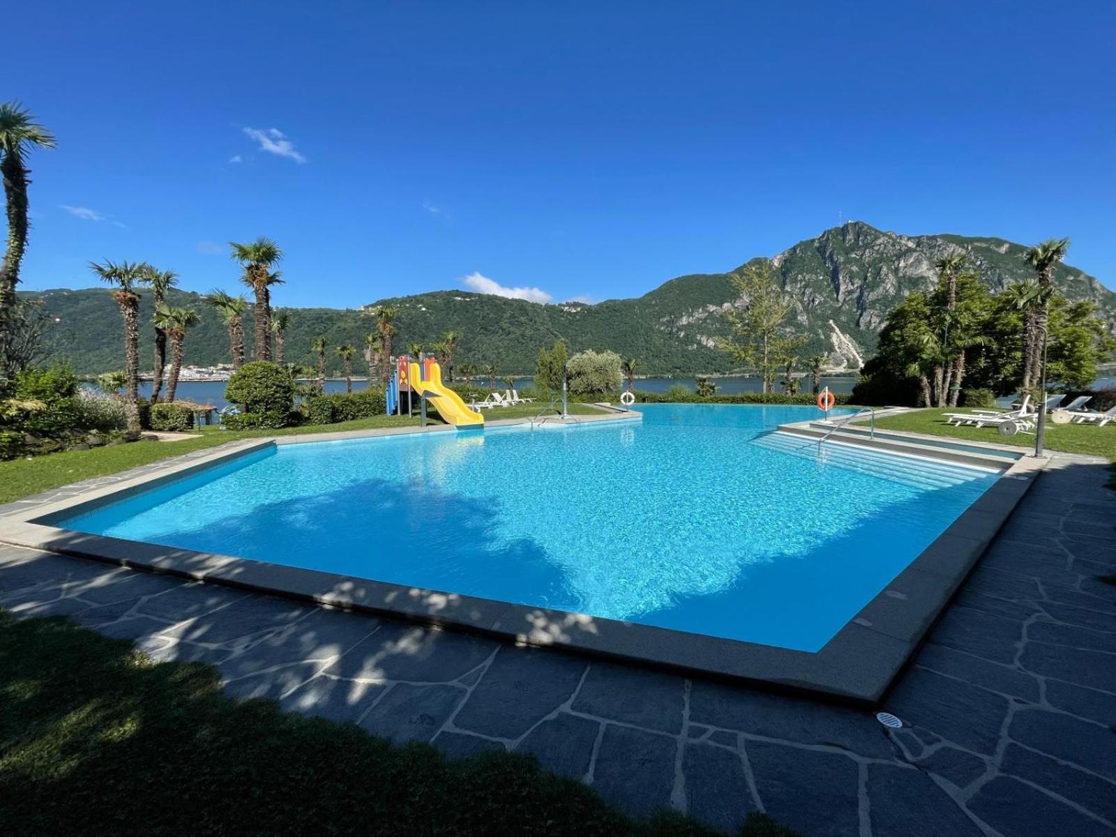 Luganersee, Pool, Strand, Parkplatz, Suite 204 Bissone Exterior photo