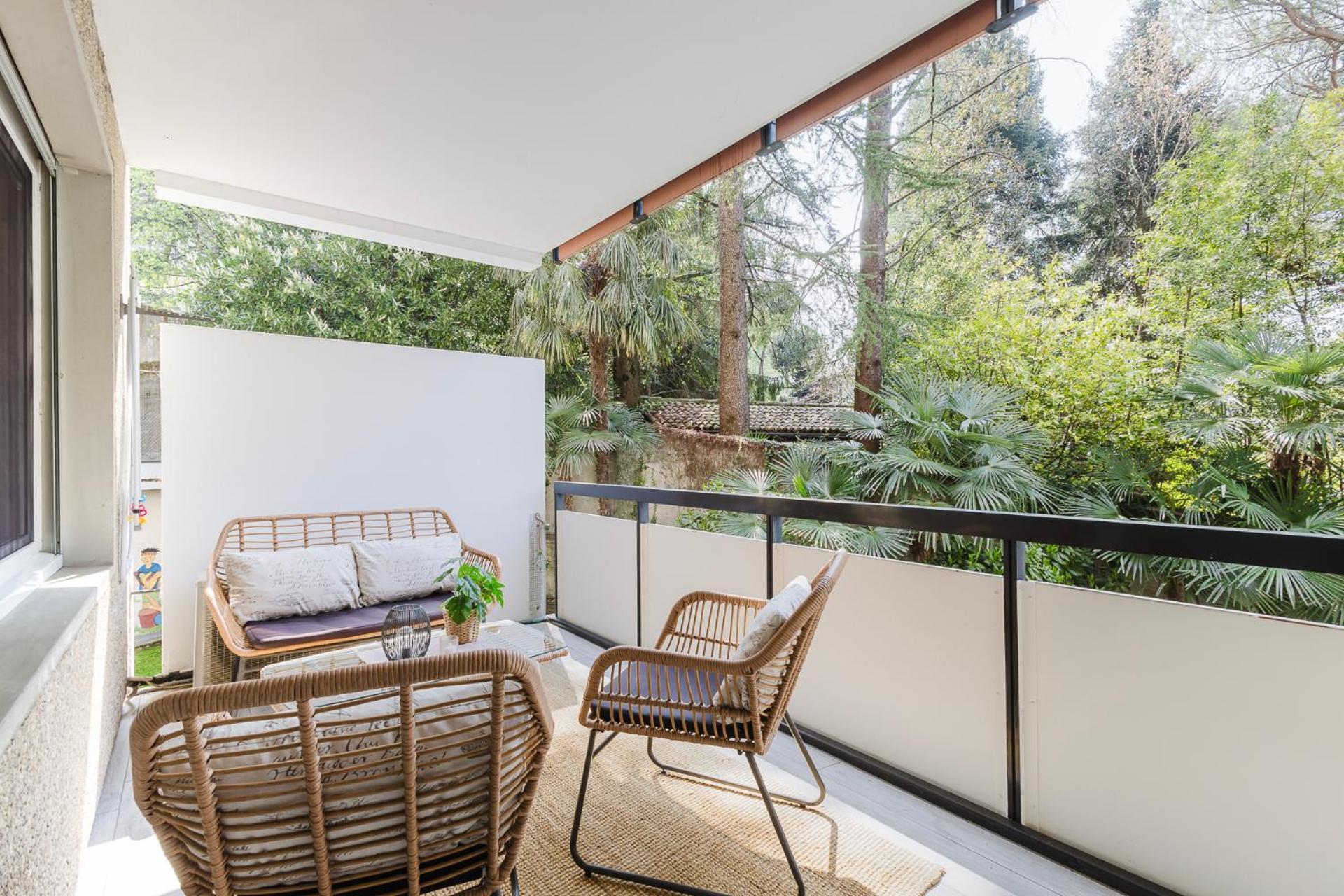 Luganersee, Pool, Strand, Parkplatz, Suite 204 Bissone Exterior photo